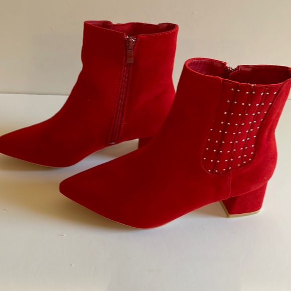 Viviany Heel The World Women's Ankle Boots Block Heel 2" Booties Rhinestones New - Picture 3 of 17